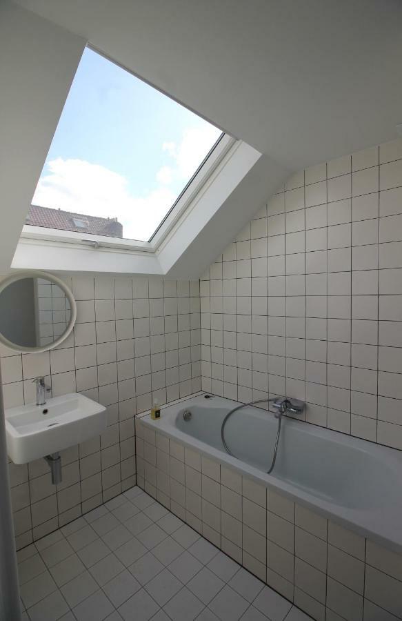 Canopee Guesthouse Ixelles Luaran gambar